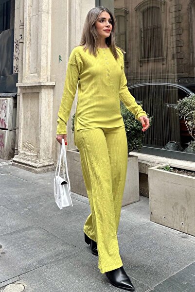 NEW LAVİVA Oil Green Loose Mayan Set - Buttoned Round Neck Blouse and Elastic Waist Wide Leg Trousers