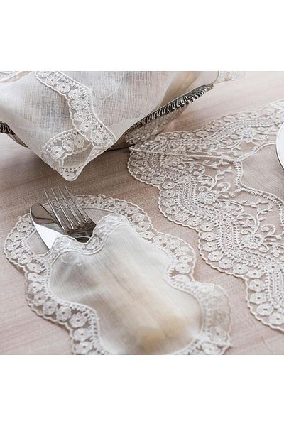 Gül Güler Daisy Boned Lace Bread Basket Cover