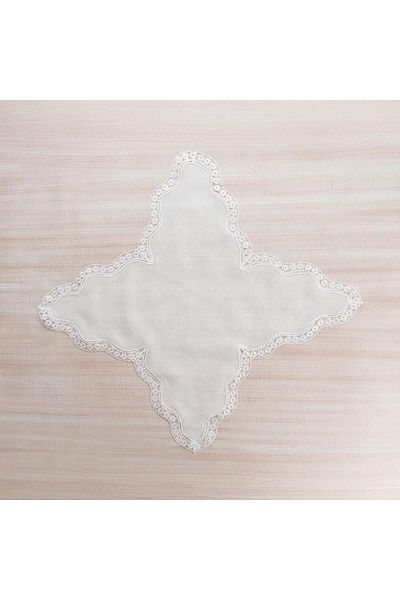 Gül Güler Daisy Boned Lace Bread Basket Cover