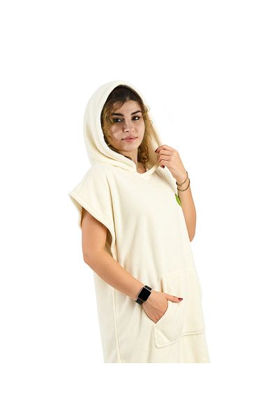 Özgüner Oyuncak Poncho Welsoft cu glugă Pabtex – Utilizare practică în loc de prosop de plajă