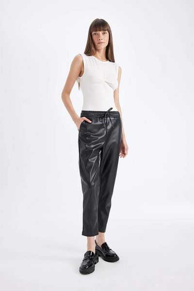 DeFacto Jogger High Waist Pocket Faux Leather Pants X8320Az23Wn