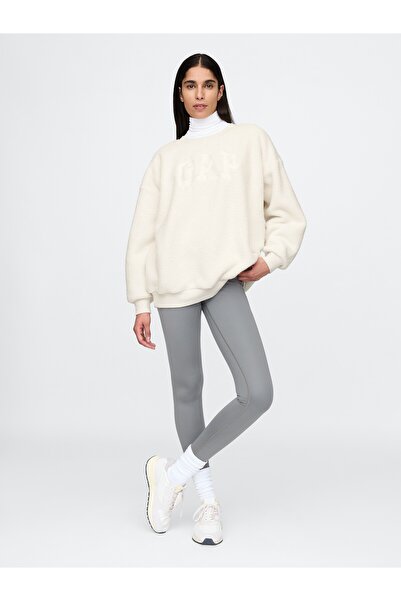 GAP Kadın Kırık Beyaz Logo Oversize Sherpa Kalpli Sweatshirt