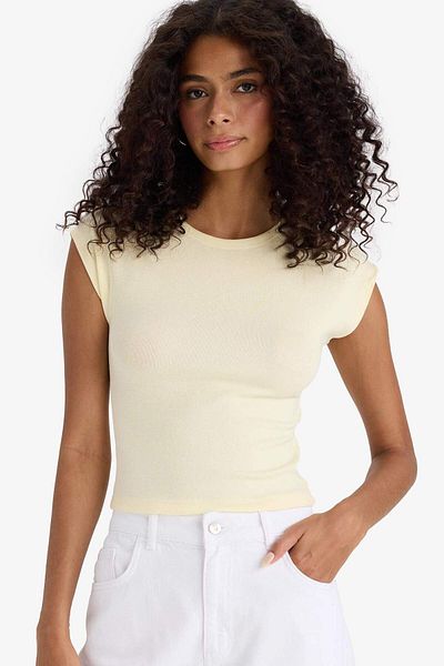 DeFacto Slim Fit Tight Fit Crew Neck Basic Plain Modal Short Sleeve T-Shirt F0685Ax25Sp