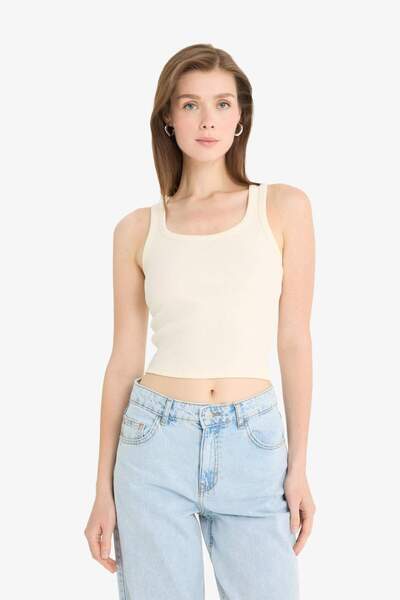 DeFacto Tailliertes U-Ausschnitt Basic Plain Twill Camisole Tank Top A1665ax25sm