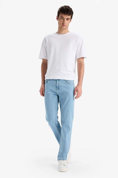 DeFacto Sergio Regular Fit Normal Fit Normal Waist Pipe Leg Jean Pants E7268Ax25Sm