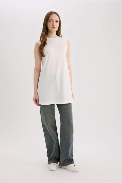 DeFacto Regular Fit Crew Neck Basic Plain Sleeveless Hijab T-Shirt A8352Ax25Sp
