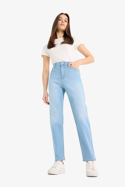 DeFacto Lina Comfort Normal Straight Leg Jean Snow Washed Pants D7946Ax25Sp