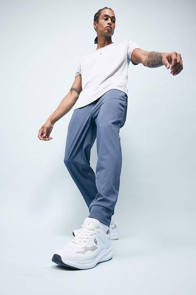 DeFacto Defactofit Slim Fit Tight-Fitting Standard Leg Multifunctional Ultrastrech Sports Jogger Sweatpants
