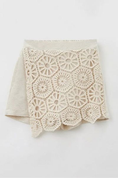 Safgiyim44 Women's Cream Lace Detailed Mini Shorts Skirt