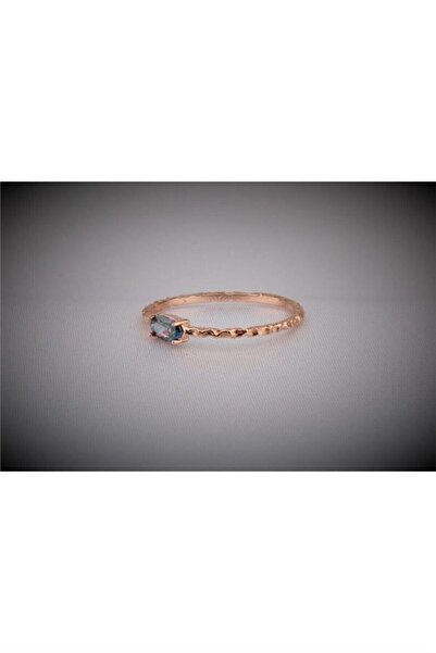 FasekGold Tektaş Altın Yüzük - 14 Ayar Altın Dövme Mistik Topaz Taşlı Tek Taş...