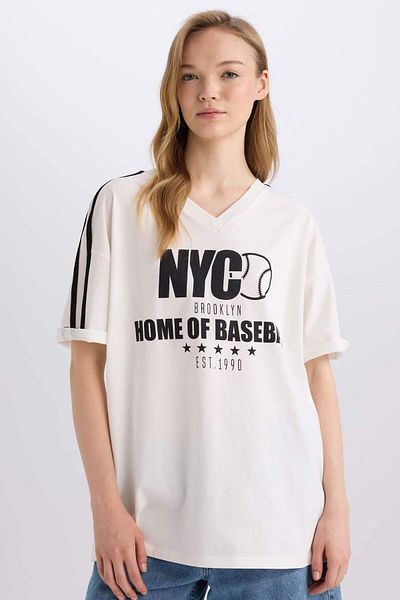 DeFacto Oversize Wide Fit V-Neck Printed Short Sleeve T-Shirt E4656Ax25Sm