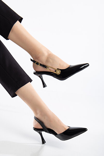 Von Bond Isadora Düğmeli Tokalı Sivri Burun Siyah Rugan Stiletto Ince Topuk Ayakkabı