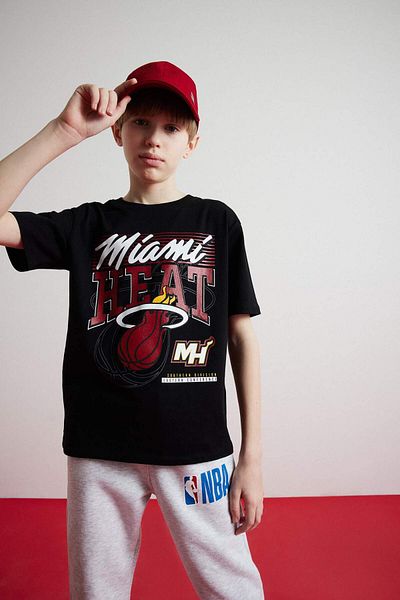 DeFacto Tricou cu mânecă scurtă NBA Miami Heat pentru băieți D9546A825SM