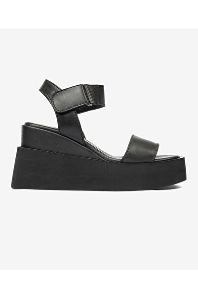 Greyder صندل جلد طبيعي أسود للنساء 4Y2AS50731