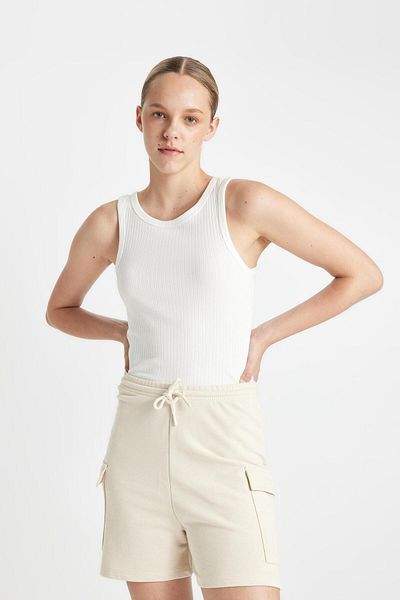 DeFacto Pantaloni scurți din țesătură groasă cu picioare drepte C9309AX24SM