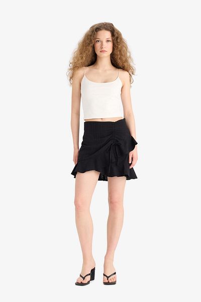 DeFacto Normaler Taillen-Basic-Minirock mit einfarbigem Leinen-Look und Volants C8847ax25sm