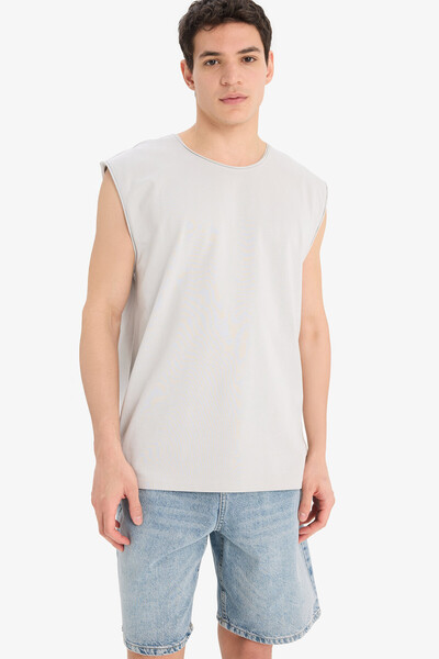 DeFacto %100 Pamuk Boxy Fit Bisiklet Yaka Basic Düz Atlet C7205ax24hs