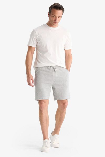 DeFacto Regular Fit Basic Straight Shorts D5103Ax25Sp