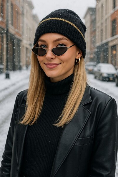 Axesoire 14646 Gold Şeritli Siyah Bere