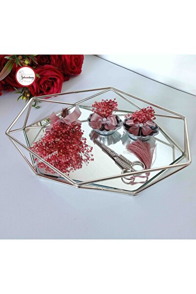 Gelincimherşey Призматично огледално украсено с шокиращо цвете сребърно кутие...