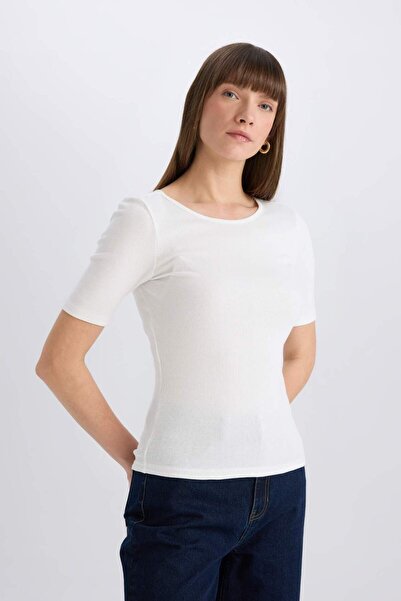 DeFacto Kurzarm-T-Shirt mit Rundhalsausschnitt und schmaler Passform E5776AX25SP