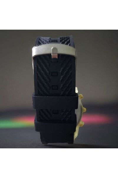 OEM Ceas casual bărbătesc cu cuarț, curea din silicon negru și detalii aurii