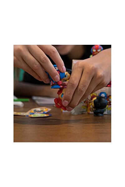 GIOCHI PREZIOSI Cpm00000 Capstars Marvel Mini Capsule Cdu-21860