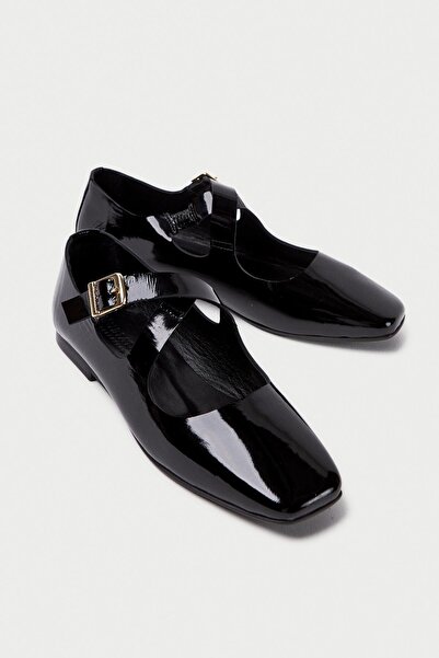 Mubiano Collection Mubiano Hakiki Deri Collection Kadın Bant Detaylı Sivri Bu...