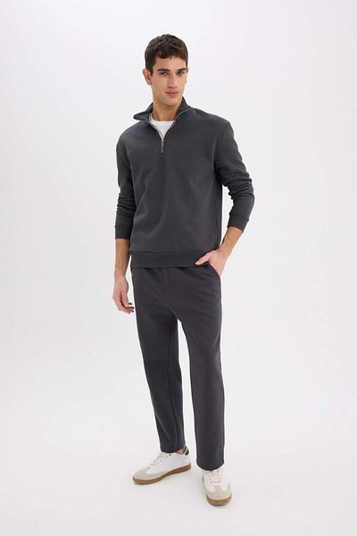 DeFacto Pantaloni de sport cu croiala normală, cu fleece în interior, buzunare simple de bază, talie cu șireturi, picioare drepte D7836AX25SP