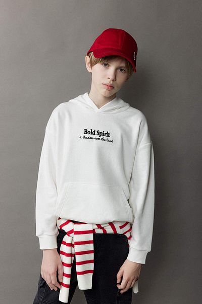 DeFacto Boy's Embroidered Oversize Sweatshirt - Fit D8498A825Sp