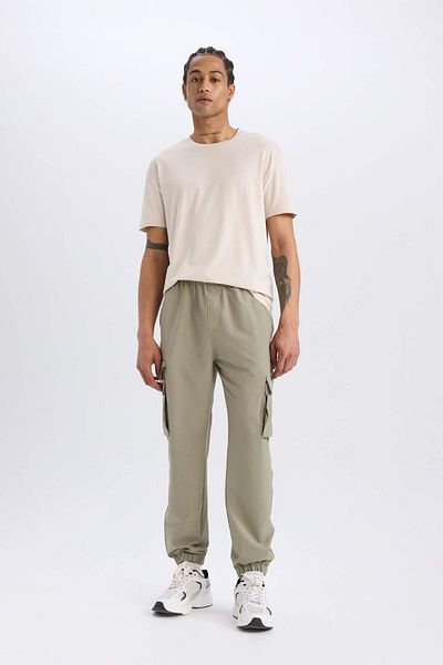 DeFacto Pantaloni de sport DeFactoFit Sportsman Jogger Slim Fit Slim Fit țesut cu buzunare cargo Standard D3884AX24W