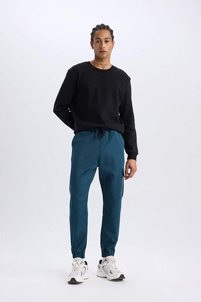 DeFacto Pantaloni de sport DeFactoFit Sportsman Jogger Fit standard Trei buzunare Talie cu șireturi Picior elastic D3741AX24WN