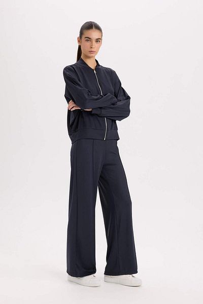 DeFacto Jogginghose mit weitem Bein und weitem Bein, Basic, einfarbig, elastische Taille, Schnürung E3953AX24WN