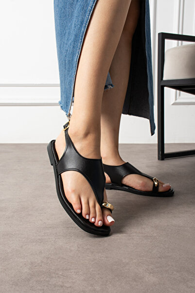 StWenn Maria Women's Black Gold Ring Detailed Daily Sandals