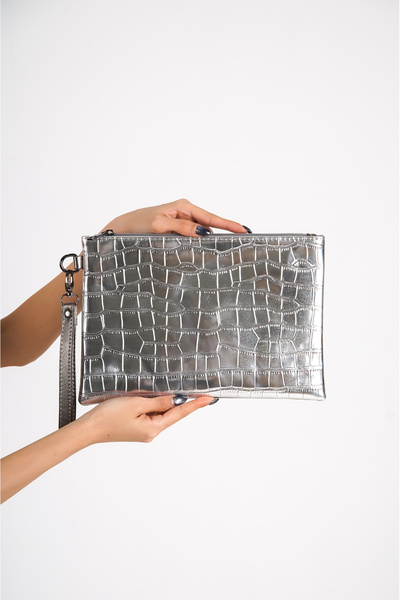 Capone Outfitters Patent Leather Croco Patterned Paris 221 Women's Clutch Bag