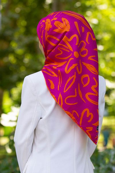 Vissona Fucsia Motiv floral mare 100% mătase twill - portocaliu 90x90 Eșarfă Forma de plantare: Cusut manual