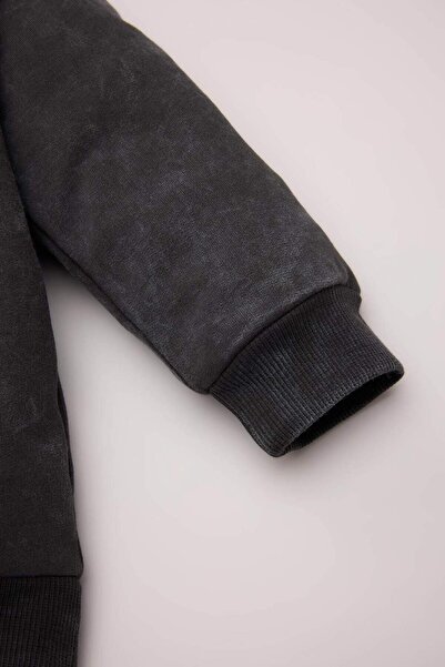 DeFacto Erkek Bebek Bisiklet Yaka Baskılı Yıkamalı Soluk Efektli Sweatshirt D4493A524AU