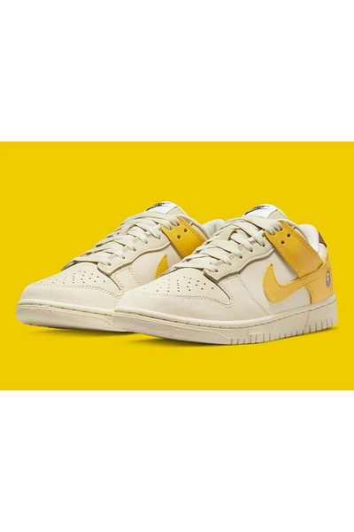 Nike Dunk Low LX "Banana"