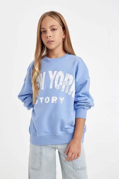 DeFacto Kız Çocuk Oversize Geniş Kalıp Bisiklet Yaka Baskılı Sweatshirt D2880A824WN