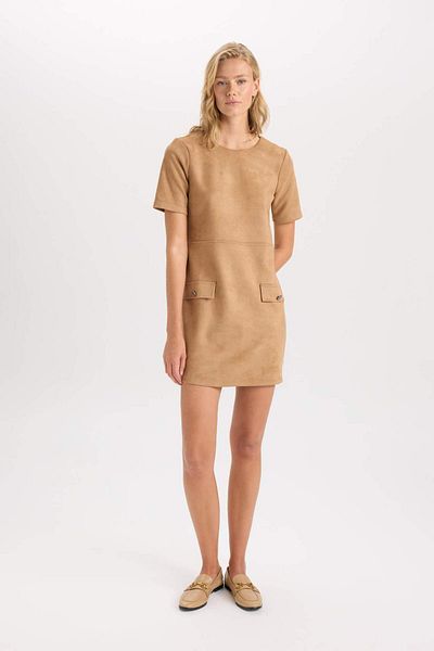 DeFacto Rochie mini cu mânecă scurtă din țesătură Skuba Diver cu gât rotund D8644AX24AU