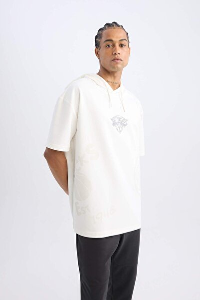 DeFacto Defactofit Nba New York Knicks Oversize Wide Fit Hooded Short Sleeve T-Shirt D2570Ax24Au