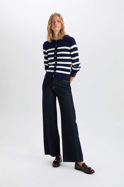 DeFacto Tricotaj cu nasturi cu decolteu în dungi Regular Fit Cardigan A2138AX24WN