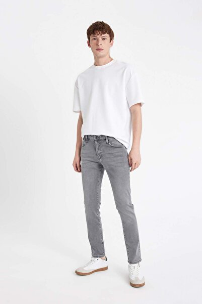DeFacto Pedro Slim Fit Dar Kalıp Normal Bel Dar Paça Jean Pantolon D1828AX24AU