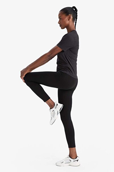 DeFacto DeFactoFit Siyah Yüksek Bel Beli Saran Pamuklu Basic Düz Sporcu Tayt Z6327AZ24AU