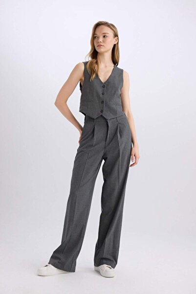 DeFacto Wide Leg Kumaş Palazzo Pantolon Çift Cepli Normal Bel Standart Boy Geniş Bol Paça D5066AX24AU