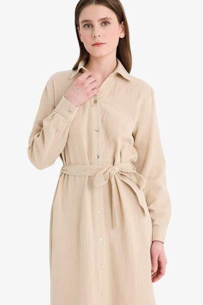 DeFacto Gömlek Yaka Kuşaklı Müslin Uzun Kollu Maxi Elbise D9633AX25SM