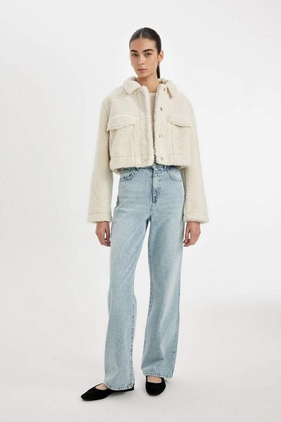 DeFacto Cropped Fit Shirt Collar Snap Crop Plush Jacket C6657Ax24Wn