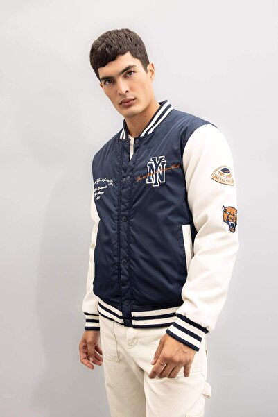 DeFacto Su İtici Bomber Mont Ceket Oversize Geniş Kalıp Kolej Yaka Çıtçıtlı Cepli Nakışlı Mevsimlik Hafif C5