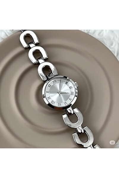 FAMEMUS ACCESSORY Wide Ring Chain Detailed Wrist Watch