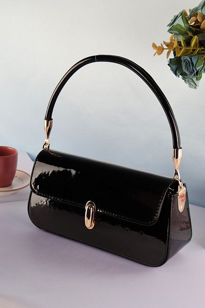 weem bag Elysara EB0425 | Чанта клъч от лачена кожа в стил Дъблин